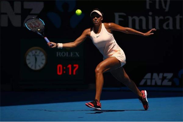 练与更衣室 练与更衣室